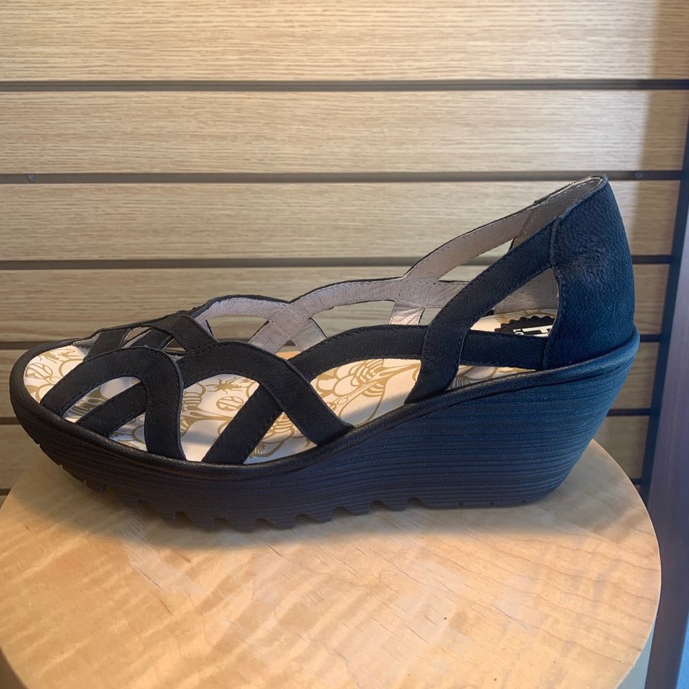 Fly London shoes - Picture 3 of 5
